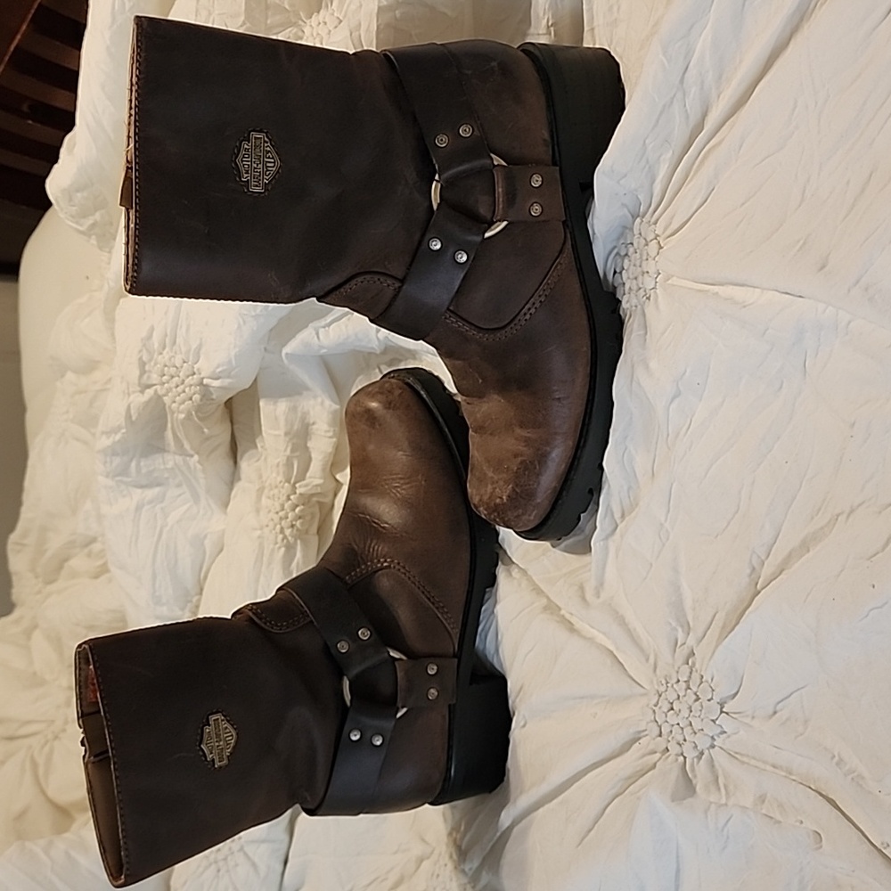 Harley Davison brown leather boots